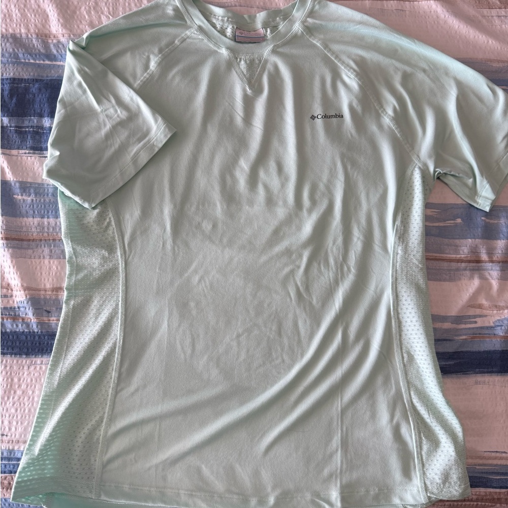 Columbia Mint Green Performance Tee